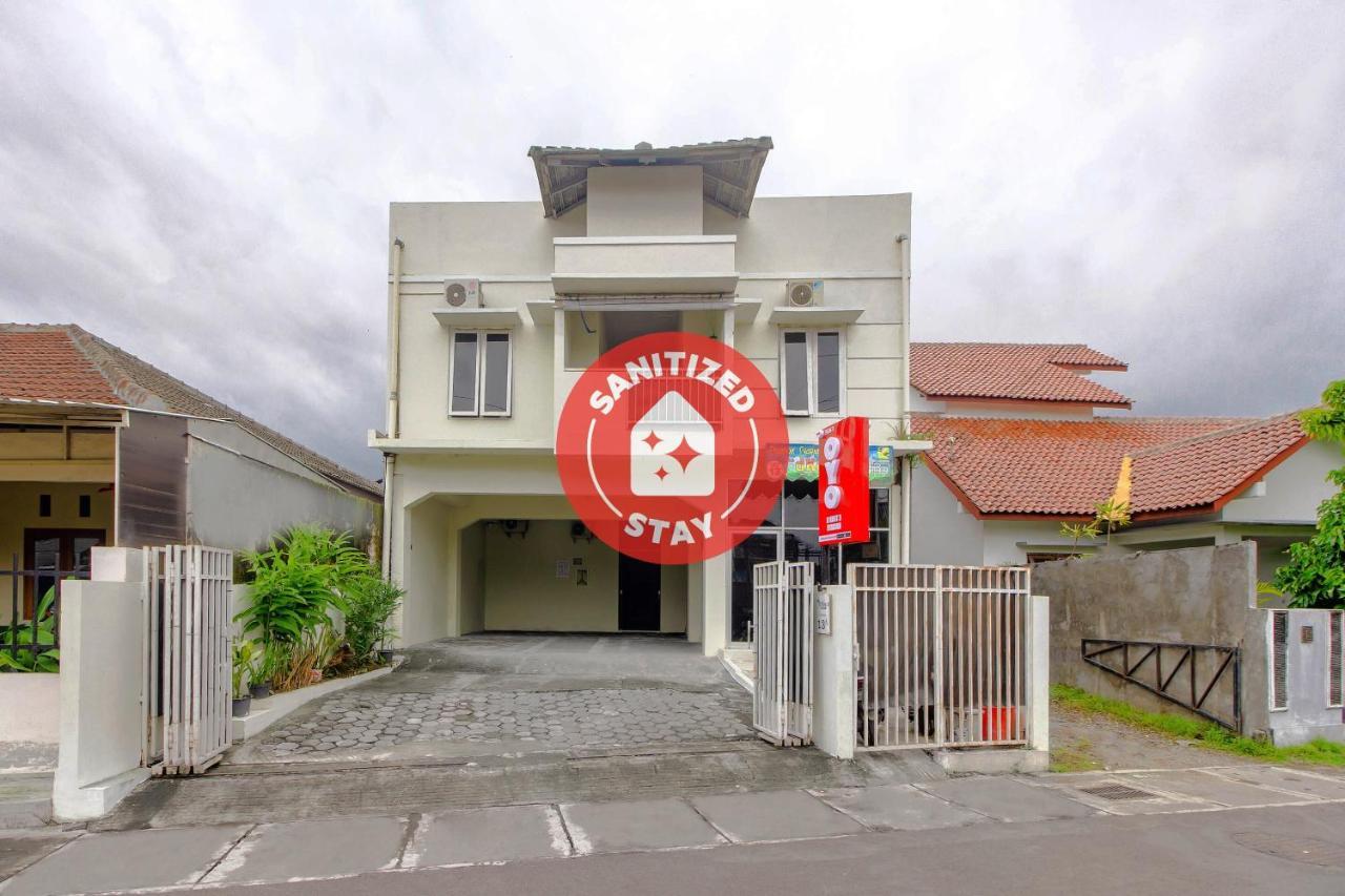 Oyo 3083 D Kost 3 Syariah Ξενοδοχείο Γιογκιακάρτα Εξωτερικό φωτογραφία