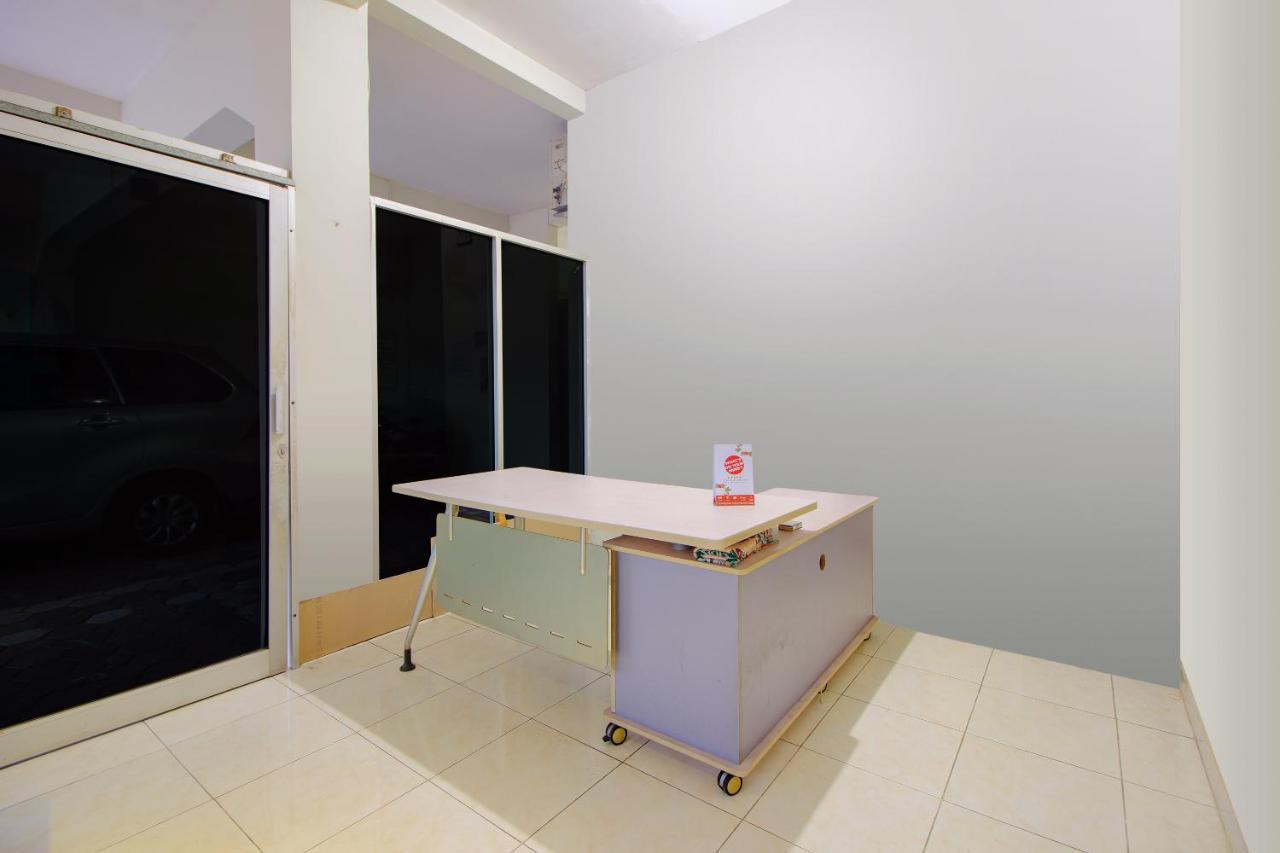 Oyo 3083 D Kost 3 Syariah Ξενοδοχείο Γιογκιακάρτα Εξωτερικό φωτογραφία